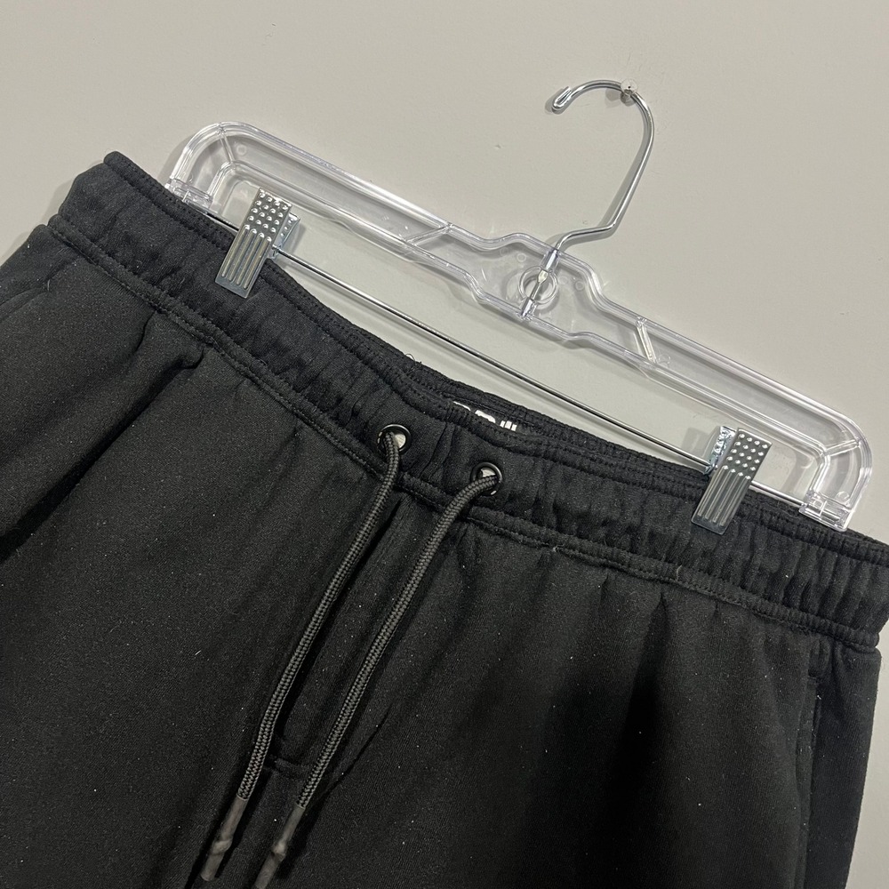 DRW Essentials Universal Apparel Mens Black Sweat Shorts Drawstring Size L